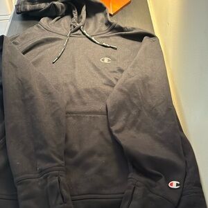 Men’s Champion sweatshirt